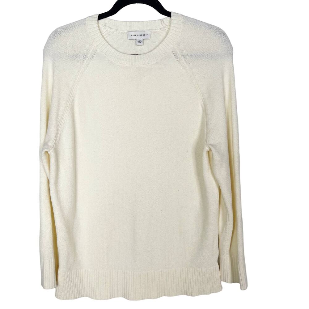 Free Assembly XSmall Cream Crew Neck Long Sleeve Sweater Raglan Pullover Fuzzy